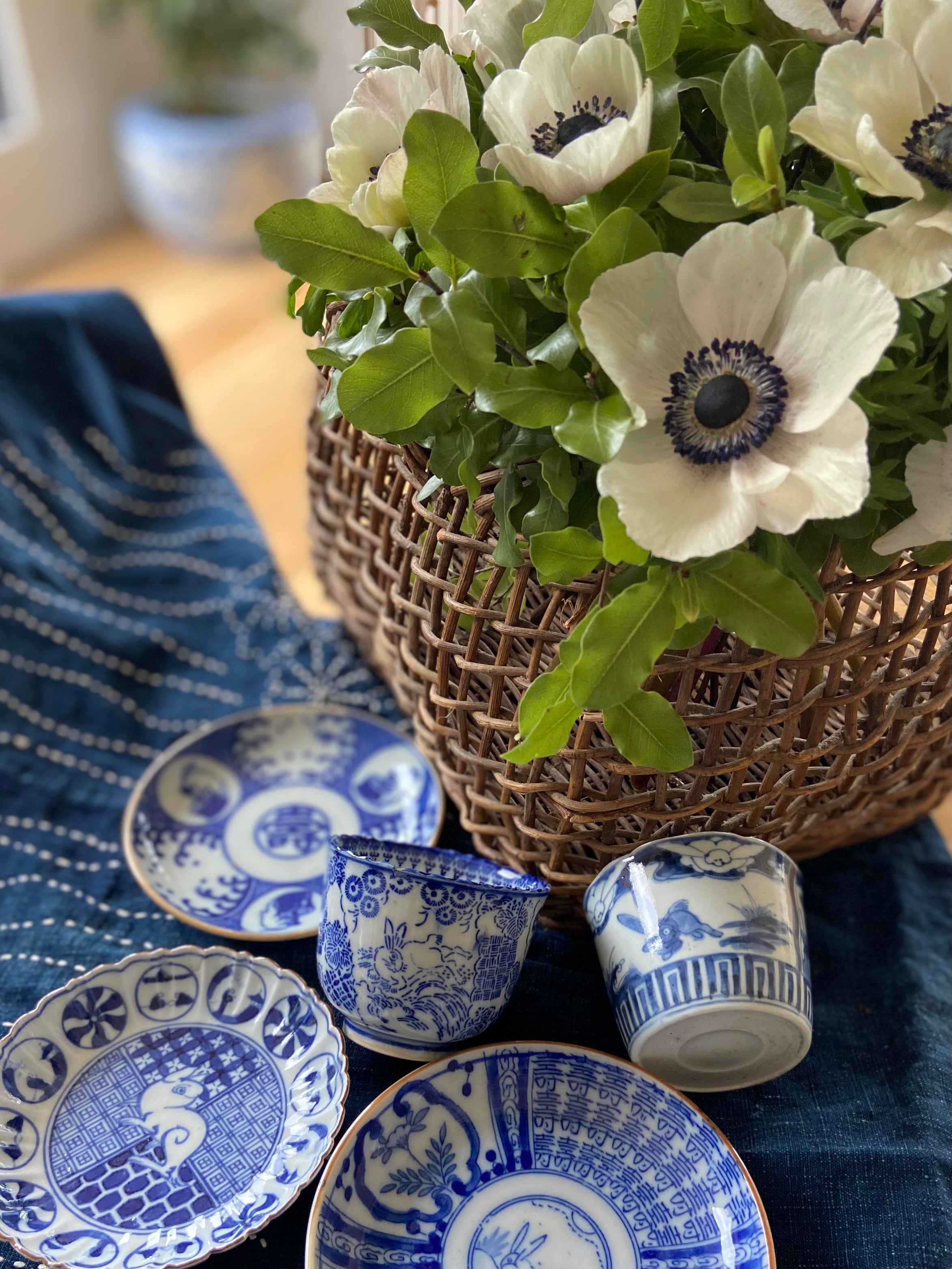 Imari Arita Ware Japanese Porcelain Antiques - Kotto Living