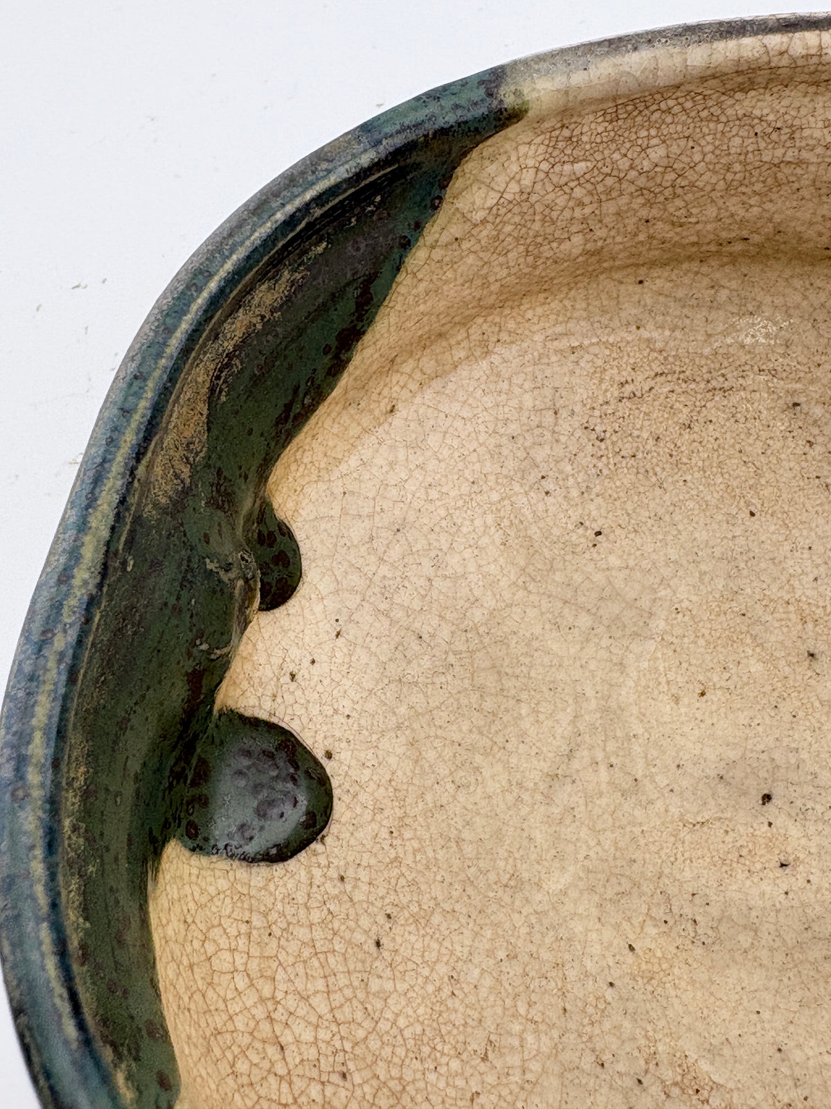 Seto Oribe Ware Chawan – Rustic Elegance and Natural Kiln Effects