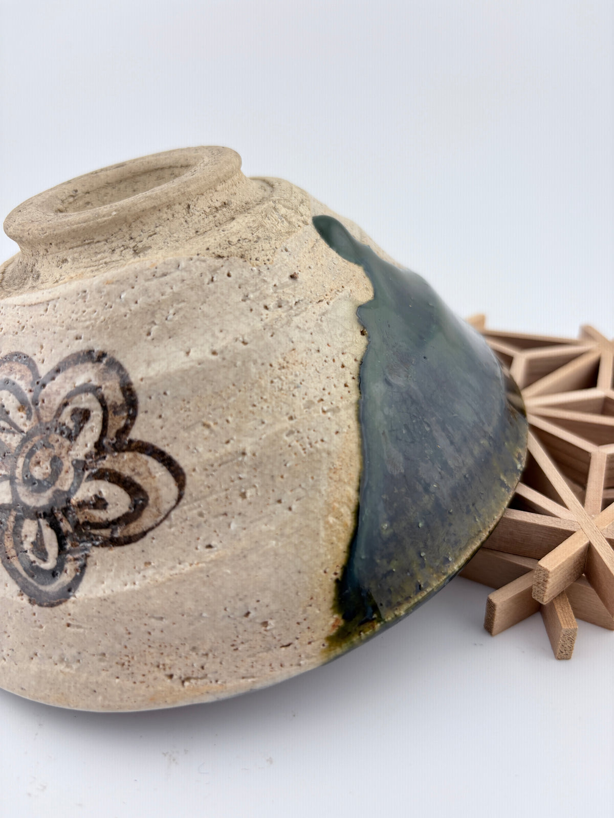 Seto Oribe Matcha Bowl – Kasen Kiln