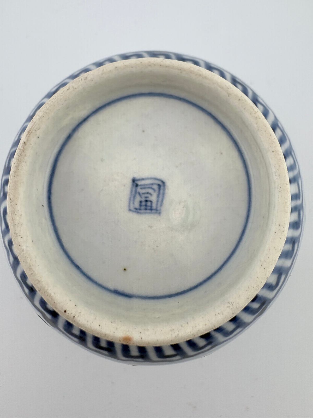 Edo Imari Soba Choko – Floral motif