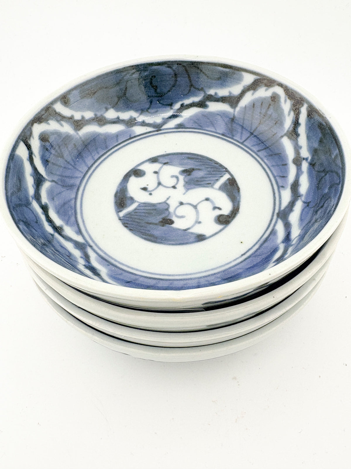 Late Edo Kurawanka-style Blue & White Dishes – Set of Four