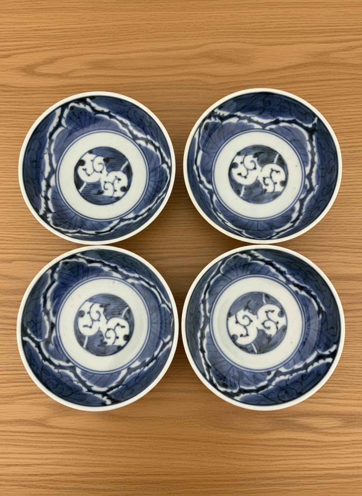 Late Edo Kurawanka-style Blue & White Dishes – Set of Four