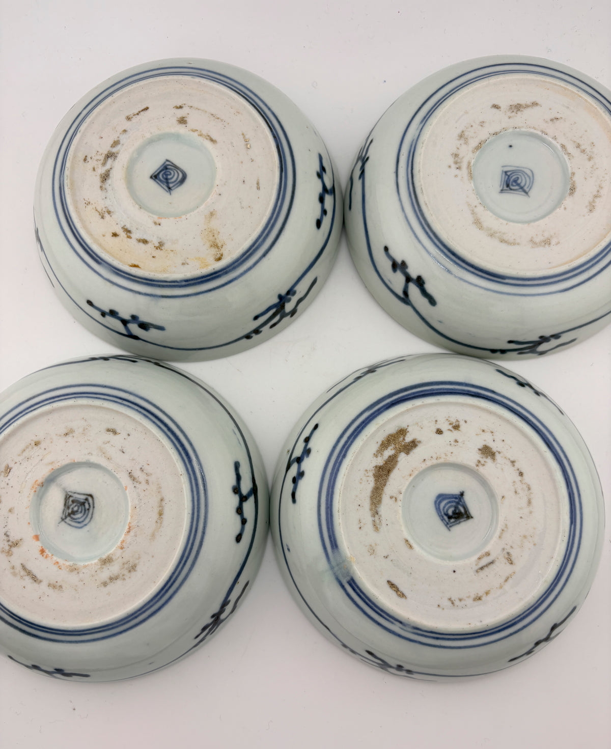 Late Edo Kurawanka-style Blue & White Dishes – Set of Four