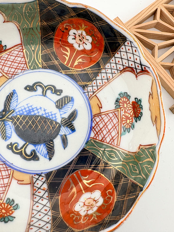 Japanese Antique Meiji Imari Iroe Scalloped Bowl – Kinrande-style