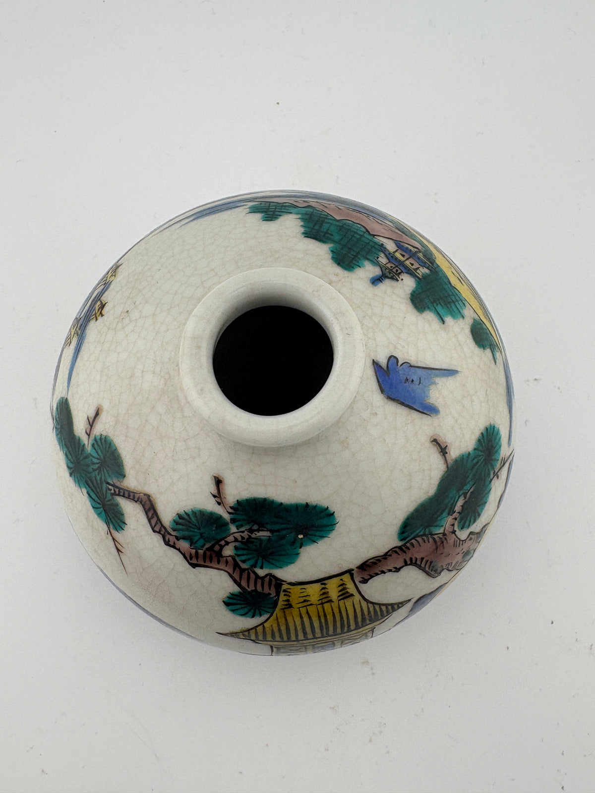 Antique Kutani Oil Jar – Landscape & Pavilion