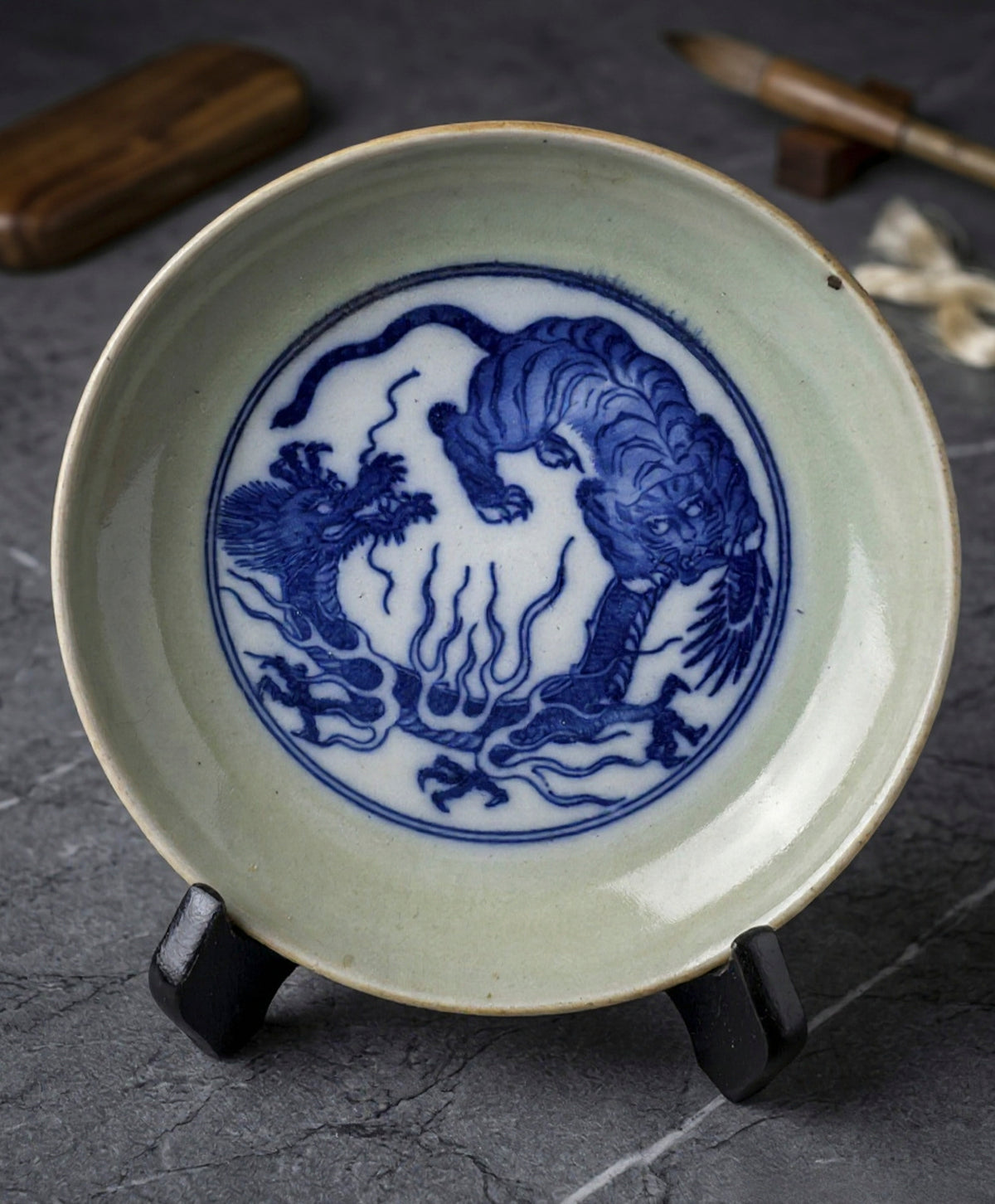 Meiji Seto Dragon-Tiger medium plate
