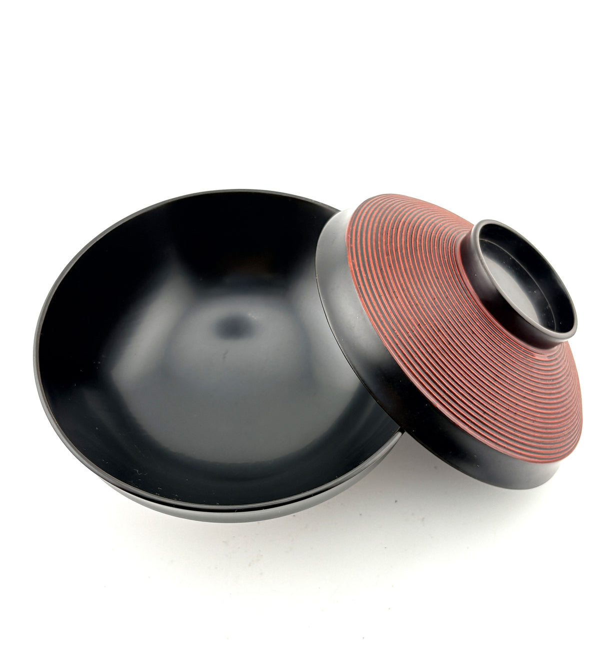 Japanese Black & Red Lidded Lacquer Bowl – Fine Red Thread Pattern