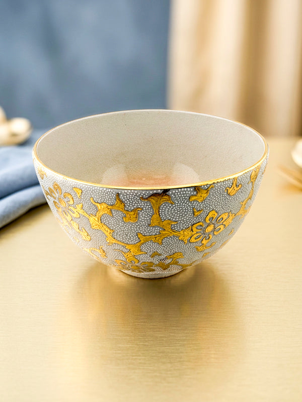 Japanese Vintage Kutani Matcha Bowl by Kingyoku – Gold & Fine White Dot Decoration