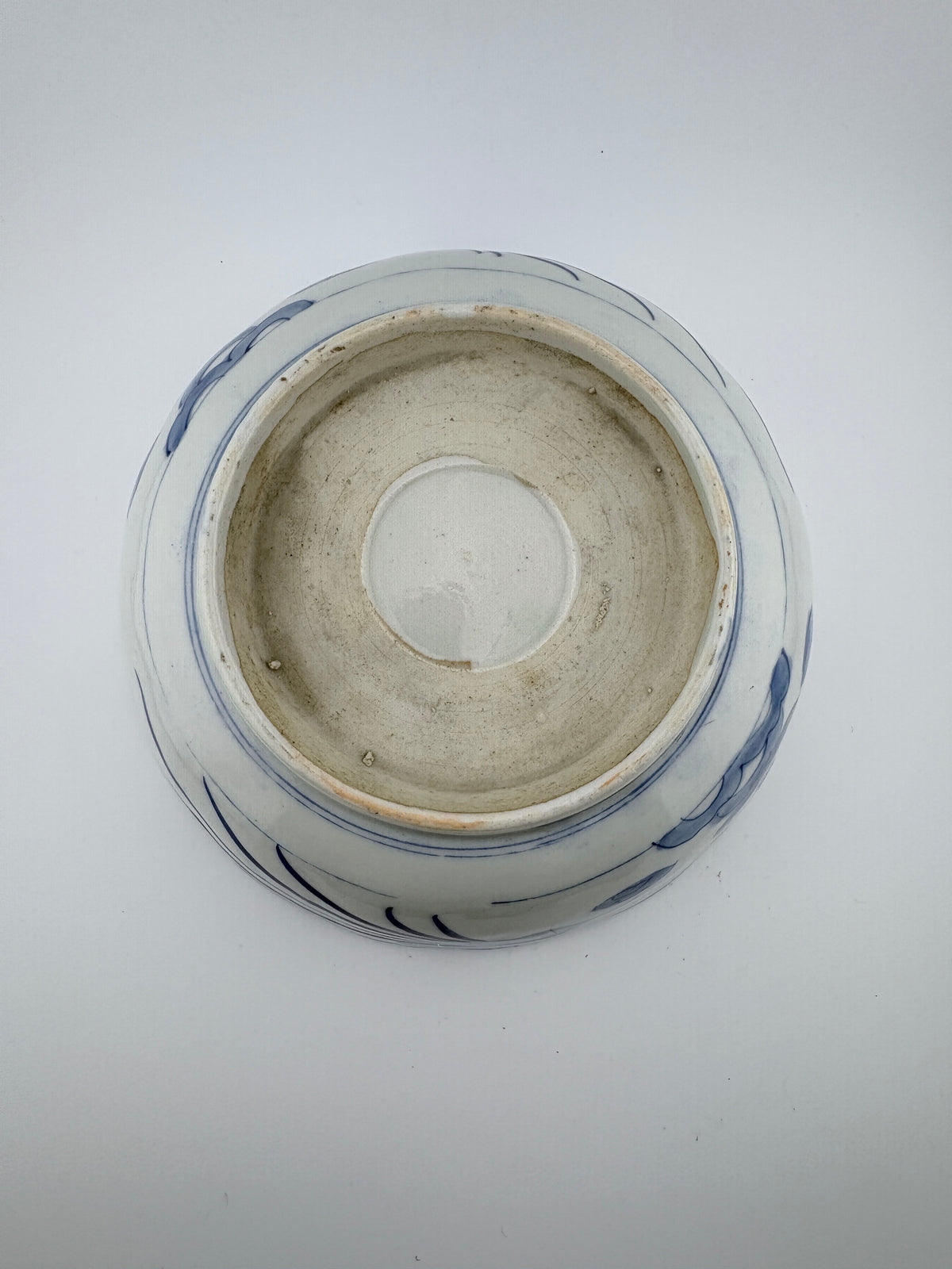 Meiji Imari Iroe large bowl with scalloped rim, rabbit motif, base– Kotto Living