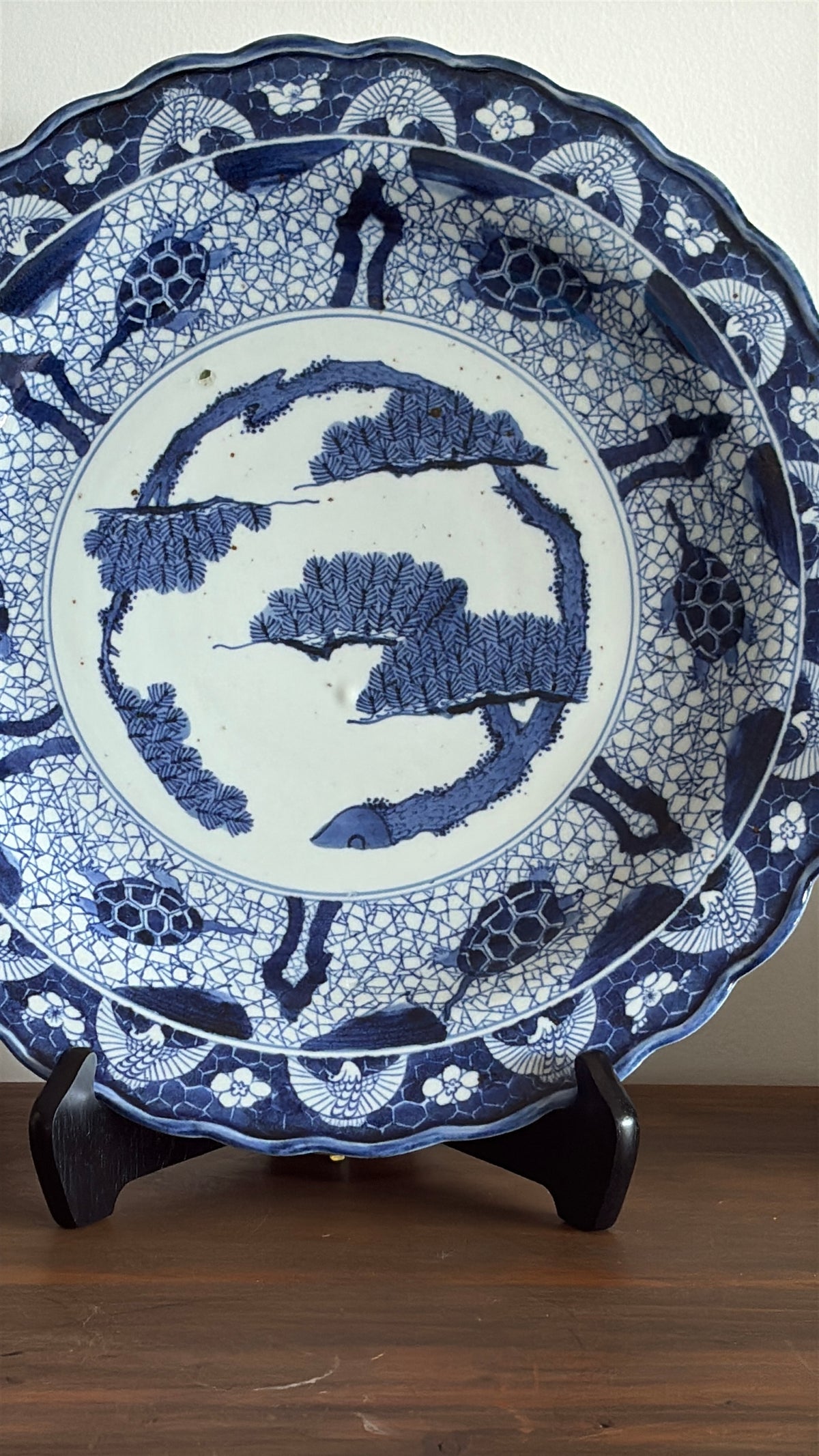 Antique Imari Grand Charger – Auspicious Cranes, Tortoises & Pine