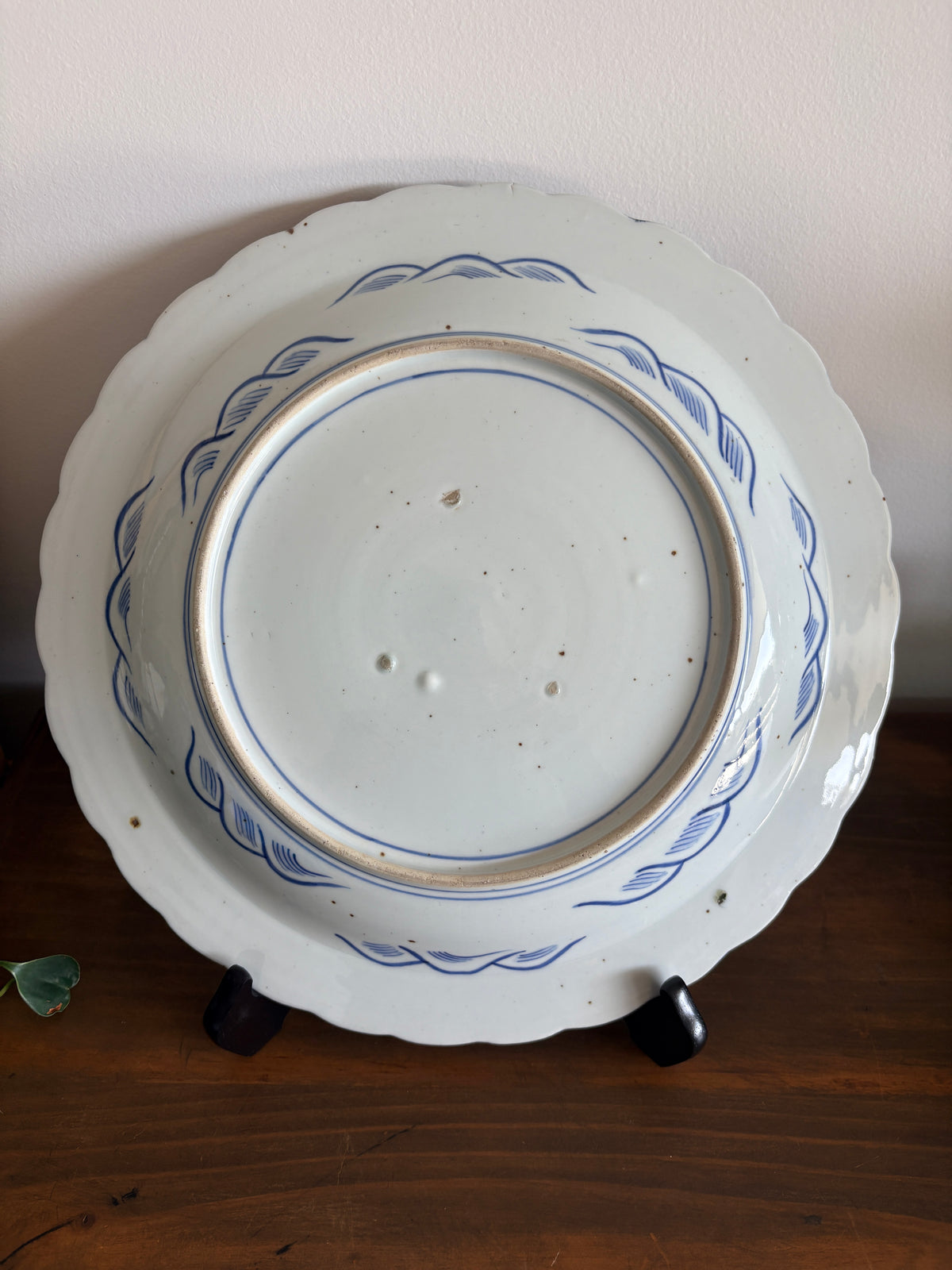 Antique Imari Grand Charger – Auspicious Cranes, Tortoises & Pine