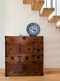 Antique Imari Grand Charger – Auspicious Cranes, Tortoises & Pine